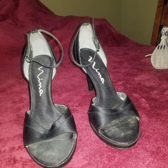 Suede boots and sandals - Picture 7 of 10